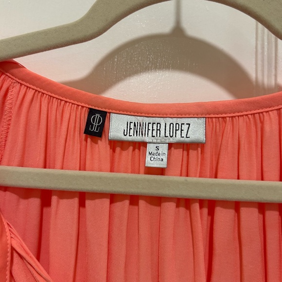 Peach flowy blouse - Picture 2 of 2